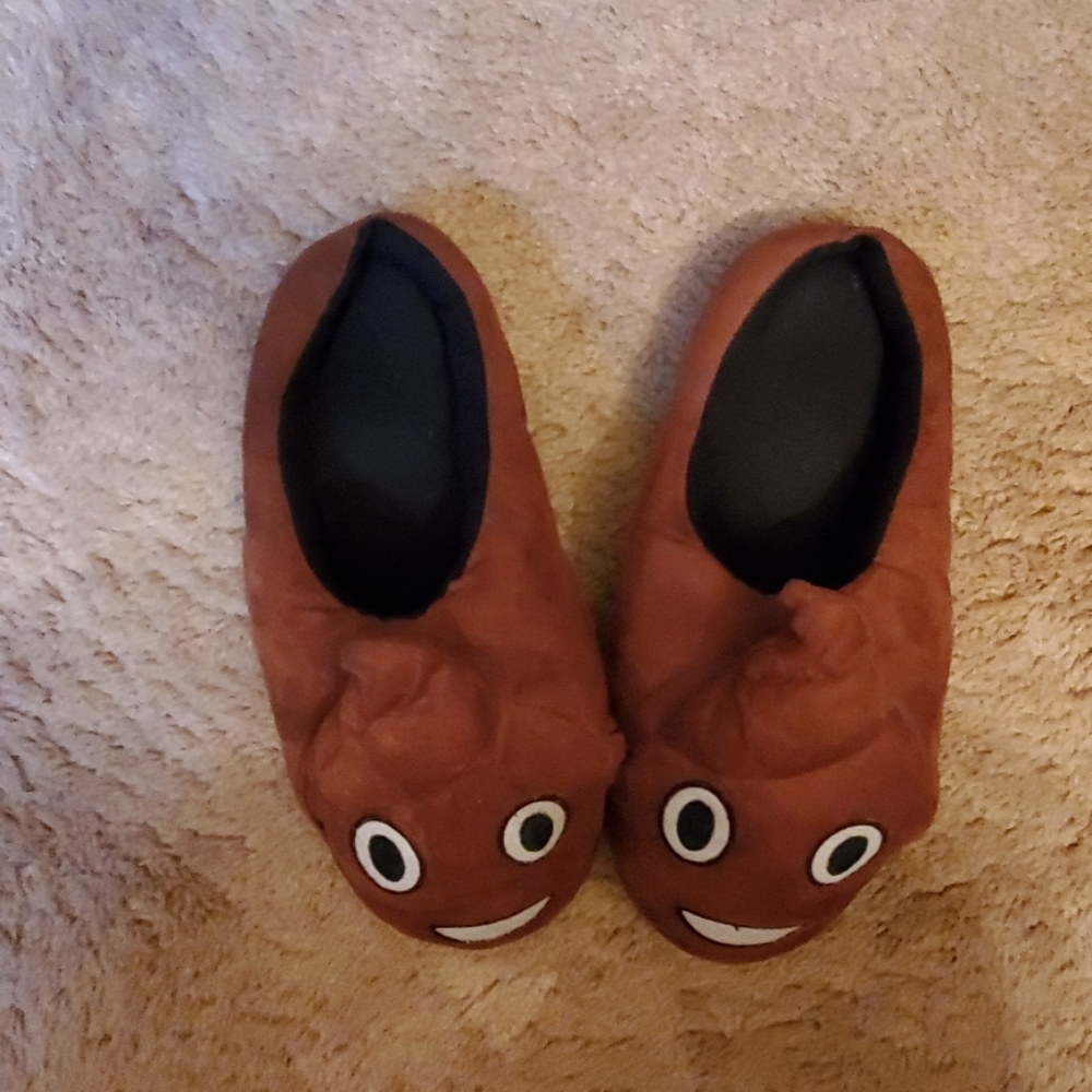 Poop slippers! - Picture 3 of 6